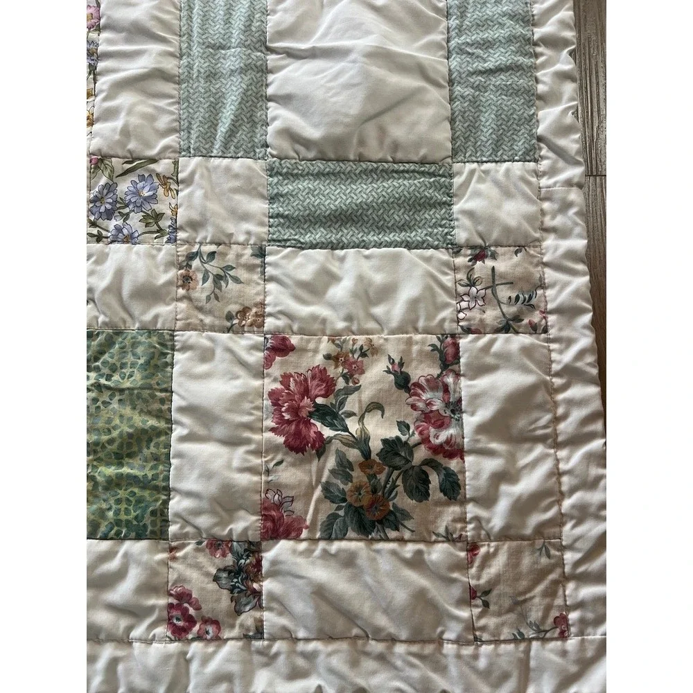 Handmade‎ Patchwork Quilt Crib Blanket Nursery Floral Cottagecore Heirloom Soft
